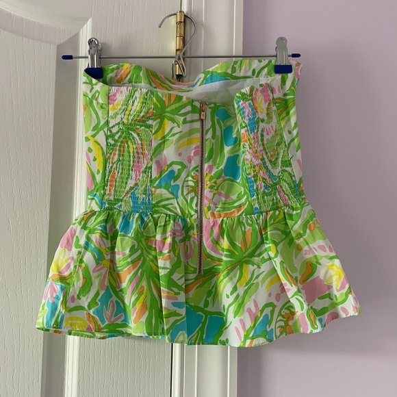 Lilly Pulitzer peplum top - Picture 3 of 5